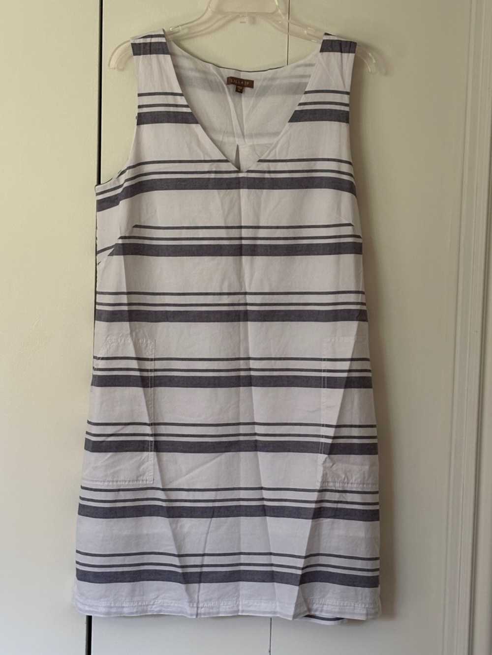 Lilia P Sleeveless Summer Dress with Pockets